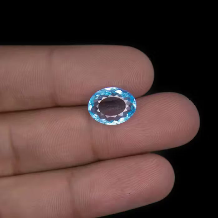 Blue Topaz - 4.50 Carat / 7.425 Ratti