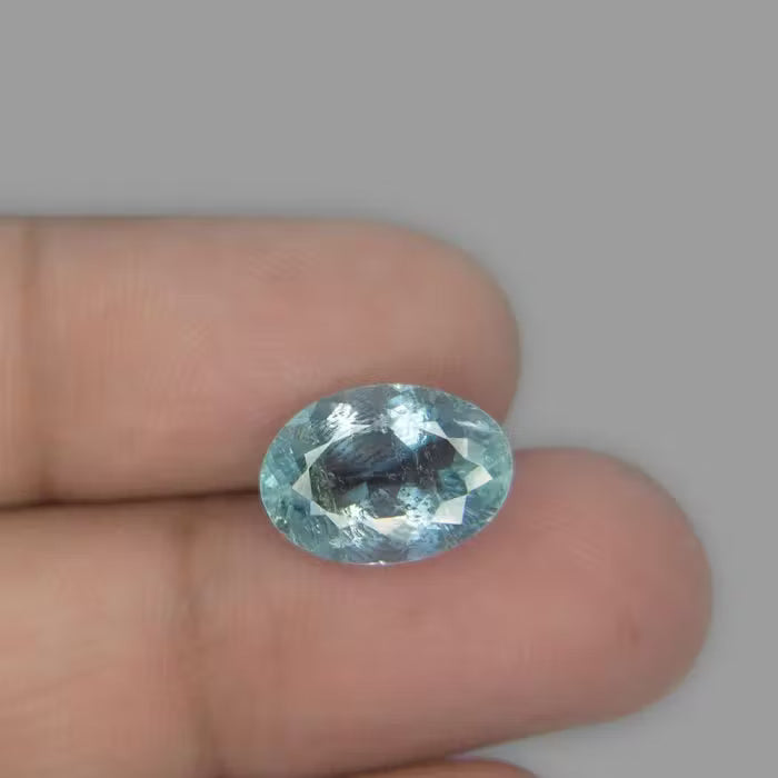 Aquamarine - 5.35 Carat / 8.8275 Ratti