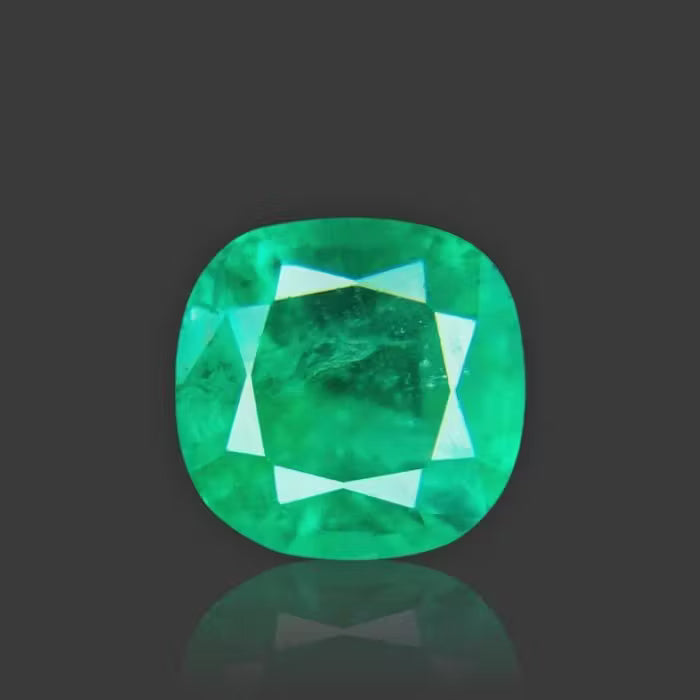 Emerald - 1.39 Carat / 2.2935 Ratti