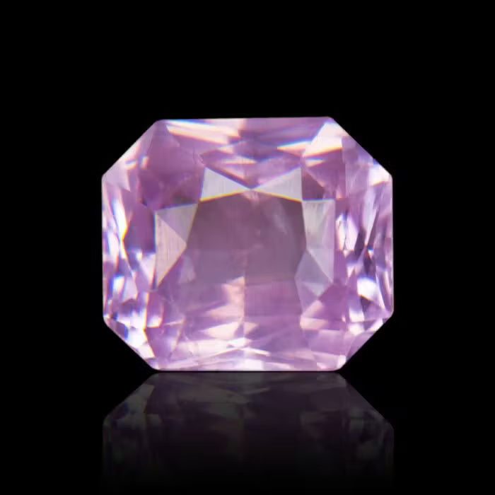 Pink Sapphire - 4.69 Carat / 7.7385 Ratti