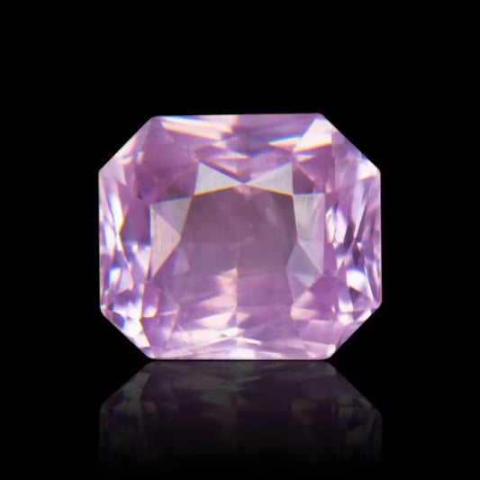 Pink Sapphire - 4.69 Carat / 7.7385 Ratti