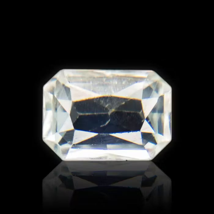 White Sapphire - 1.72 Carat / 2.838 Ratti