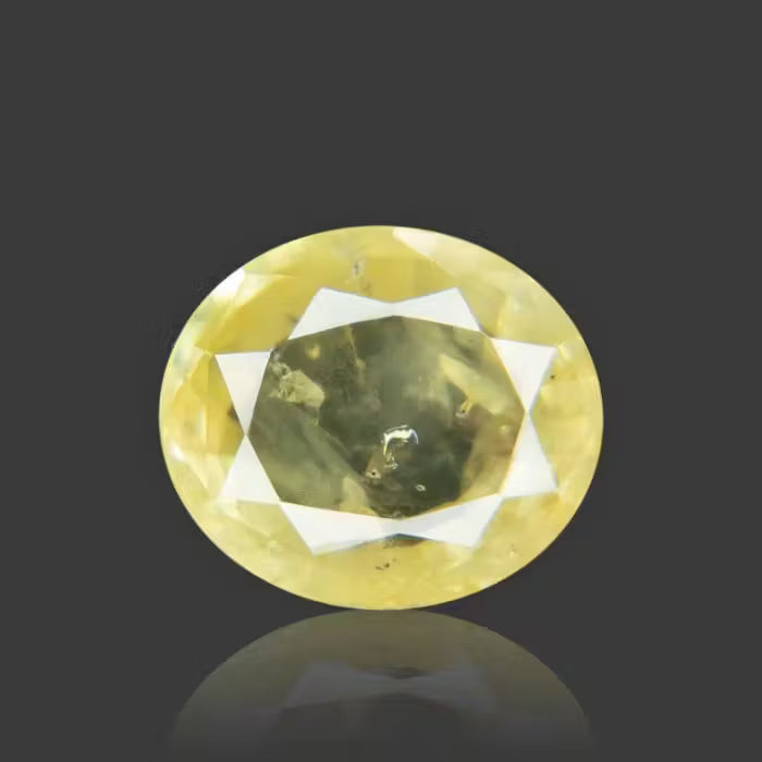 Yellow Sapphire - 6.62 Carat / 10.923 Ratti